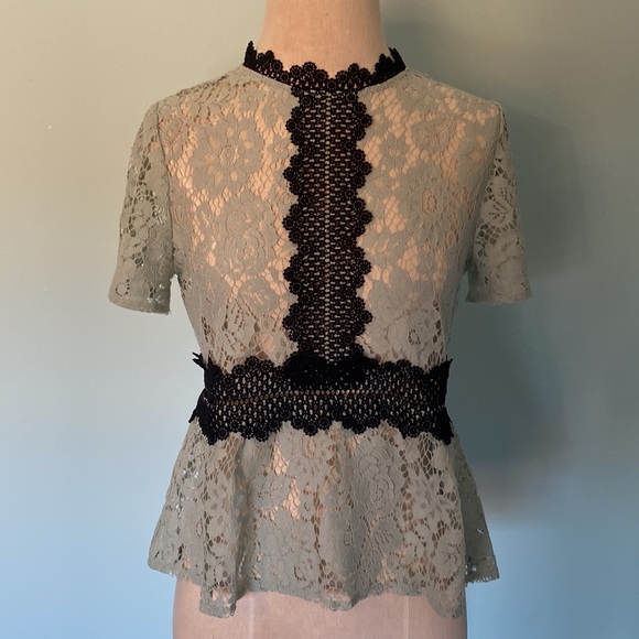 Zara lace peplum style top - Picture 2 of 7
